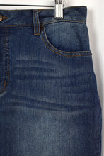 Load image into Gallery viewer, Faded Glory Brand Denim Skirt