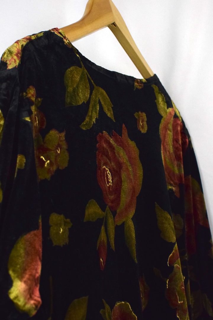 Notations Brand Floral Print Velour Top