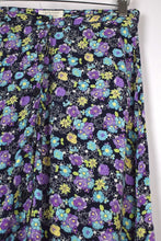 Load image into Gallery viewer, Christopher & Banks Brand Floral print Skirt