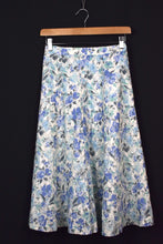 Load image into Gallery viewer, Floral Print Skirt