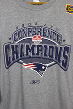Load image into Gallery viewer, 2003 New England Patriots NFL T-shirt