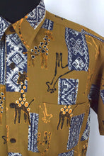 Load image into Gallery viewer, Abstract Giraffe Print Shirt