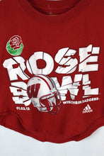 Load image into Gallery viewer, 2012 Reworked Wisconsin Badgers NCAA Crop T-shirt