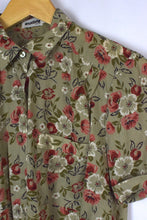 Load image into Gallery viewer, Green Floral Print Shirt