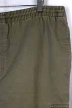 Load image into Gallery viewer, North Crest Brand Cargo Shorts