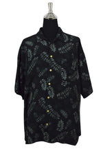 Load image into Gallery viewer, Bill Blass Brand Shirt