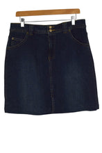 Load image into Gallery viewer, St. John's Bay Brand Skirt