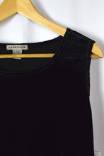 Load image into Gallery viewer, DEADSTOCK Notations Brand Velour Top