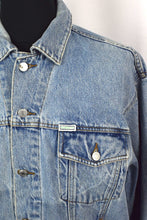 Load image into Gallery viewer, Guess Brand Denim Jacket