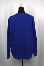 Load image into Gallery viewer, Izod Brand Sweatshirt