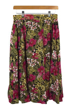 Load image into Gallery viewer, Floral Print Skirt