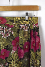 Load image into Gallery viewer, Floral Print Skirt