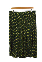 Load image into Gallery viewer, Green Pleated Skirt