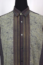 Load image into Gallery viewer, Abstract Stripe Print Shirt