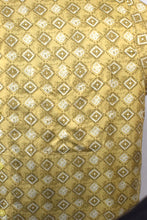 Load image into Gallery viewer, Covington Brand Abstract Diamond Print Shirt