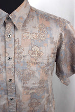 Load image into Gallery viewer, Abstract Print Shirt