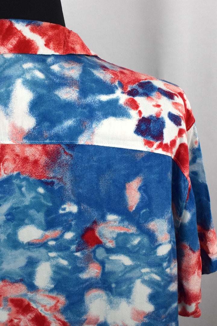No Boundaries Brand Tie Dye Shirt