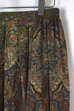 Load image into Gallery viewer, Abstract Floral Print Skirt