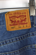 Load image into Gallery viewer, Levi's 505 Brand Jeans