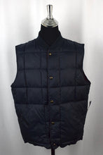 Load image into Gallery viewer, Reversible Puffer Vest