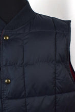Load image into Gallery viewer, Reversible Puffer Vest