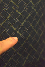 Load image into Gallery viewer, Axist Brand Abstract Print Party Shirt