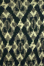 Load image into Gallery viewer, Abstract Print Knitted jumper