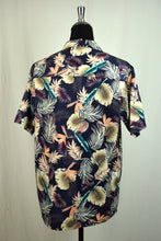 Load image into Gallery viewer, NEW Floral Print Shirt