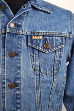 Load image into Gallery viewer, Levis Strauss Brand Denim Jacket
