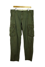 Load image into Gallery viewer, Kahki Dockers Pants