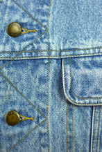 Load image into Gallery viewer, Wrangler Sport Brand Denim Jacket
