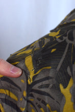 Load image into Gallery viewer, Hawaiian Party Shirt