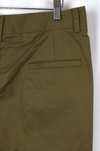Load image into Gallery viewer, Brown Chino Shorts
