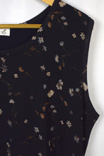 Load image into Gallery viewer, Navy Floral Print Dress
