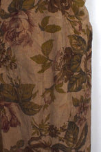 Load image into Gallery viewer, Rose Print Corduroy Skirt
