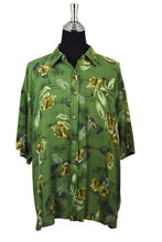 Load image into Gallery viewer, Green Floral Print Shirt
