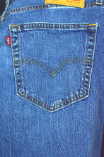 Load image into Gallery viewer, Levi Strauss Brand 505 Jeans

