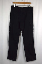 Load image into Gallery viewer, Union Bay Brand Cargo Pants

