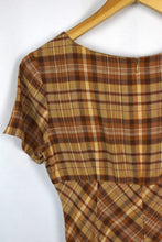 Load image into Gallery viewer, Ladies Checkered Dress
