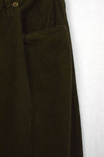 Load image into Gallery viewer, Gap Brand Corduroy Pants
