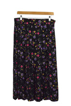 Load image into Gallery viewer, Floral Print Skirt
