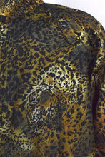 Load image into Gallery viewer, Cheetah Print Spray Jacket
