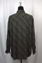 Load image into Gallery viewer, Diamond Print Shirt
