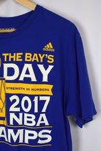 Load image into Gallery viewer, 2017 Golden State Warriors NBA Championship T-shirt
