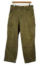 Load image into Gallery viewer, Dockers Brand Cargo Pants
