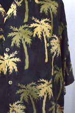 Load image into Gallery viewer, Palm Tree Print Hawaiian Shirt
