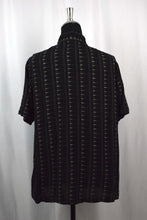 Load image into Gallery viewer, Black Abstract Print Shirt
