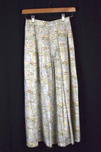 Load image into Gallery viewer, Colourful Abstract Print Skirt
