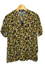 Load image into Gallery viewer, Reworked Floral Print Top
