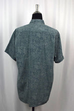 Load image into Gallery viewer, Abstract Print Shirt
